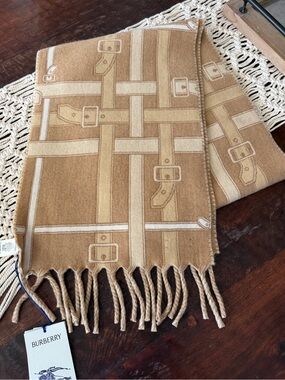 Burberry Belt Check Cashmere Scarf In Finch Beige - New With Tags